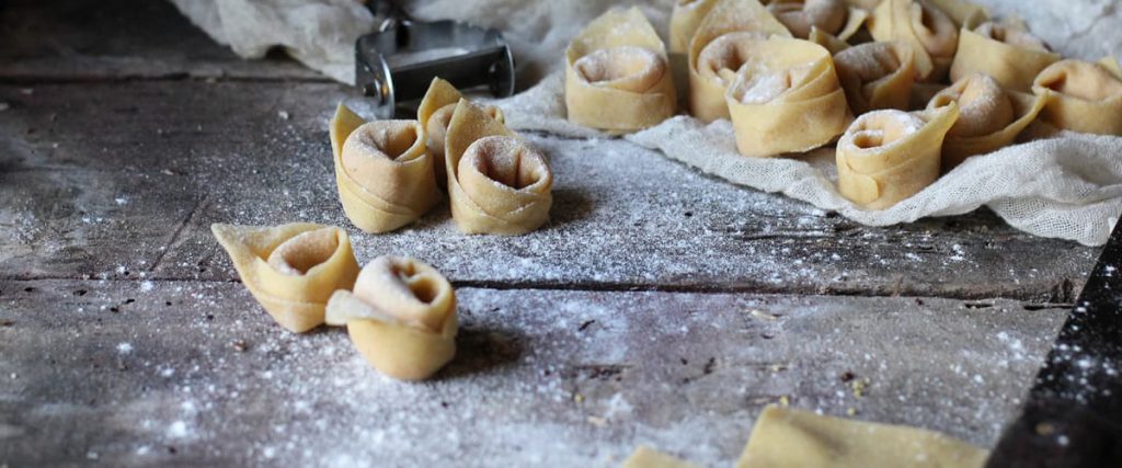 Zelf verse tortellini pasta maken