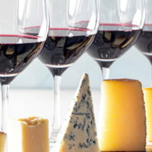 rode wijn en kaas