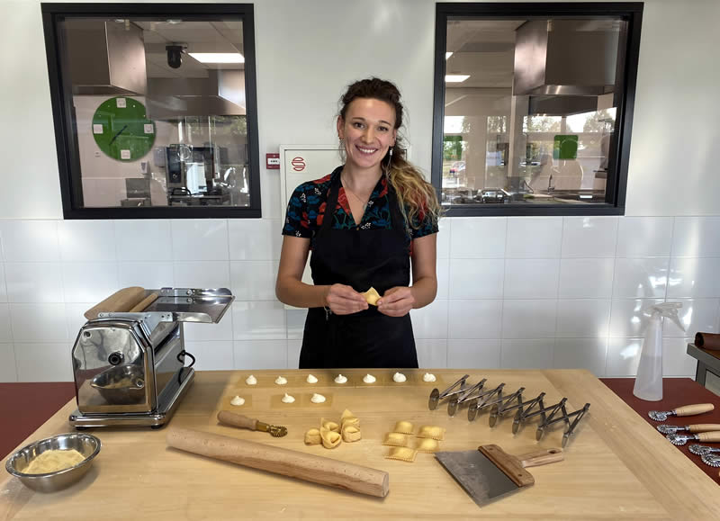 Pasta Nanna van de kookworkshop pasta maken