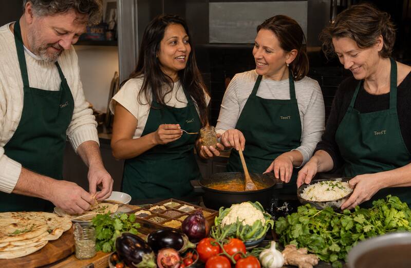 Ankita Shah: Kookworkshop Indiase curry maken